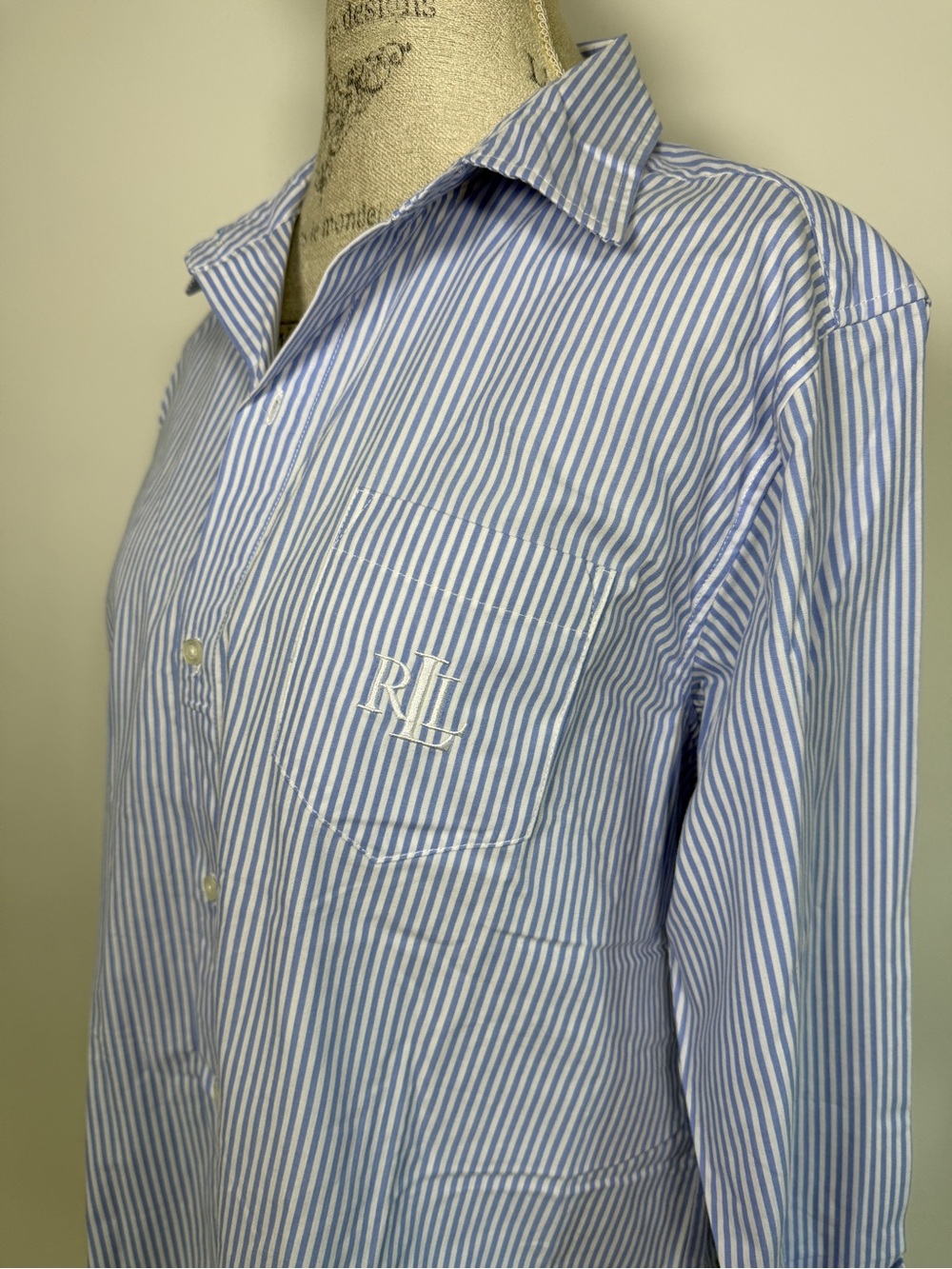 Lauren Ralph Lauren Blue and White Striped Button-Down Sleep Shirt size M - Picture 3 of 9